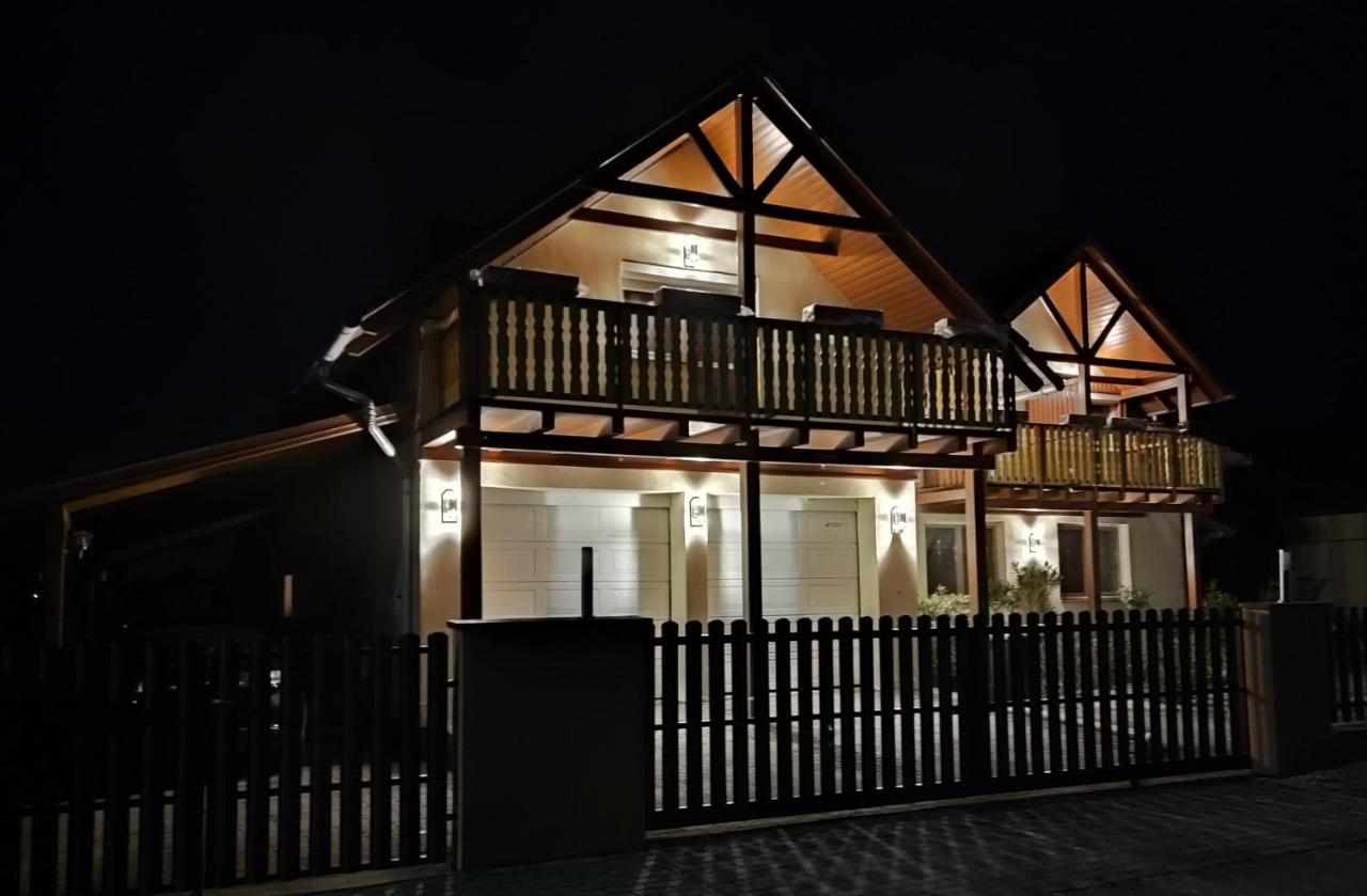 Отель Haus Marika Шиофок Экстерьер фото